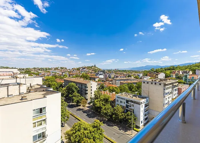 Апартамент Bright Modern 2bd With Panoramic View By Flat Mаnager Пловдив