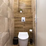 아파트 Bright Modern 2bd With Panoramic View By Flat Mаnager